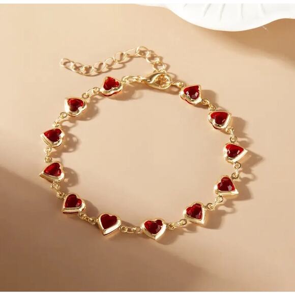 Heart Bead Valentine Bracelet - Coquette Minimalist Style Alloy with Heart Inlay - Picture 6 of 6